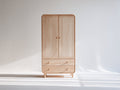 Armario de madera 90x45x180 cm - madera natural - estilo moderno con 2 puertas y 2 cajones de almacenamiento